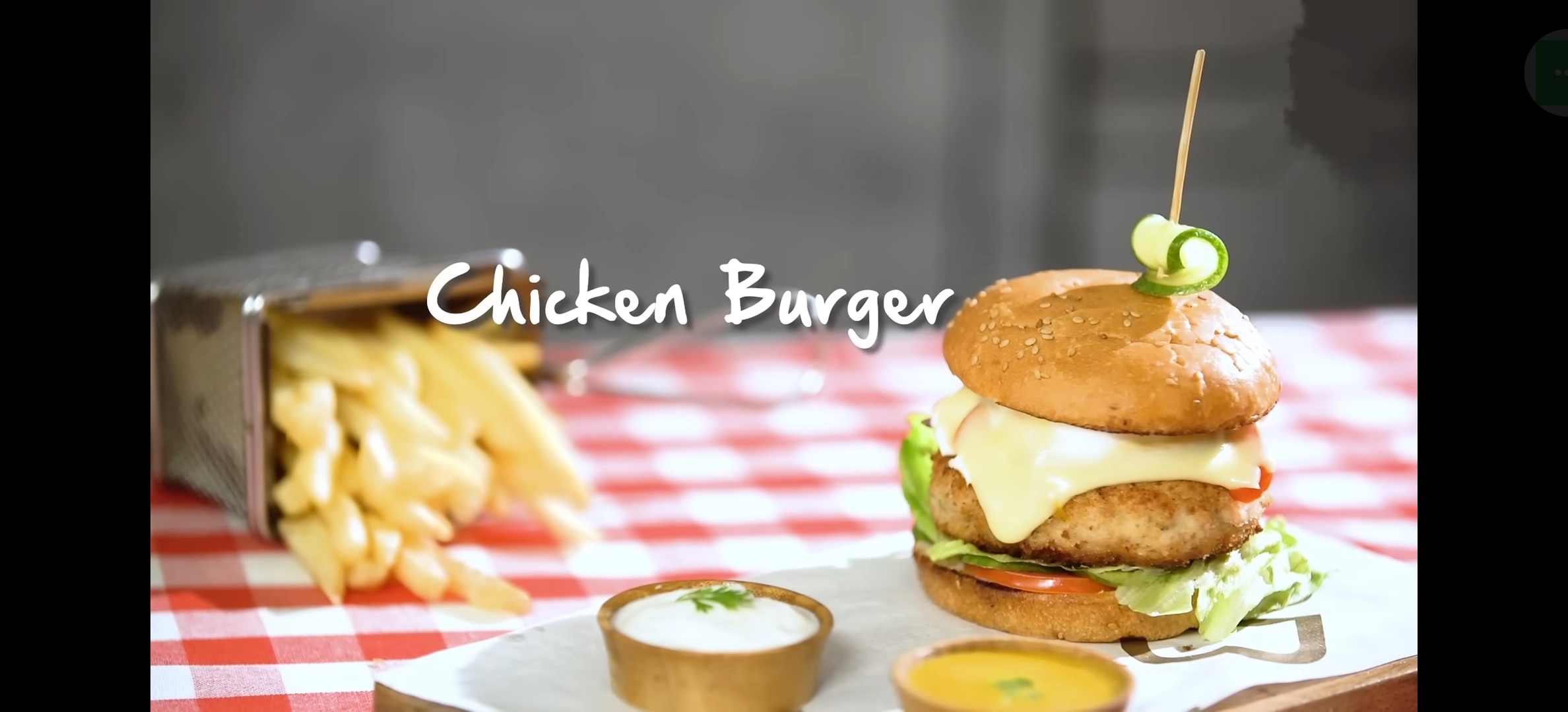 CHICKEN BURGER